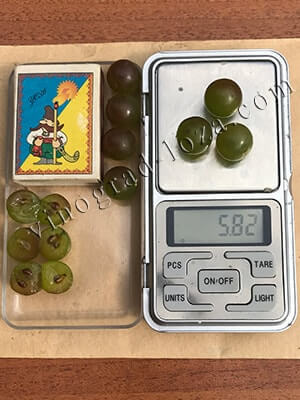 Технический виноград Олег (Диамант) размер и вес ягод фото